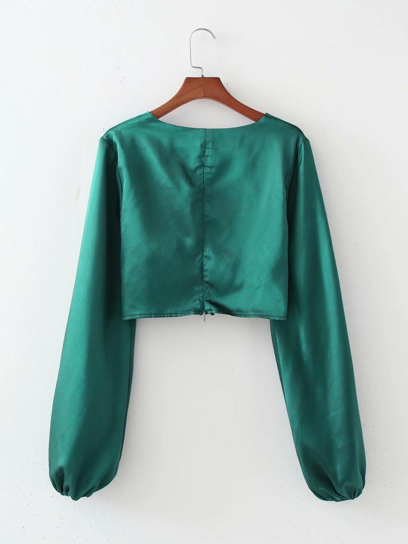 Картинка Топ атласный длинные рукава глубокий вырез на завязках сзади молния от магазина LonnaMag