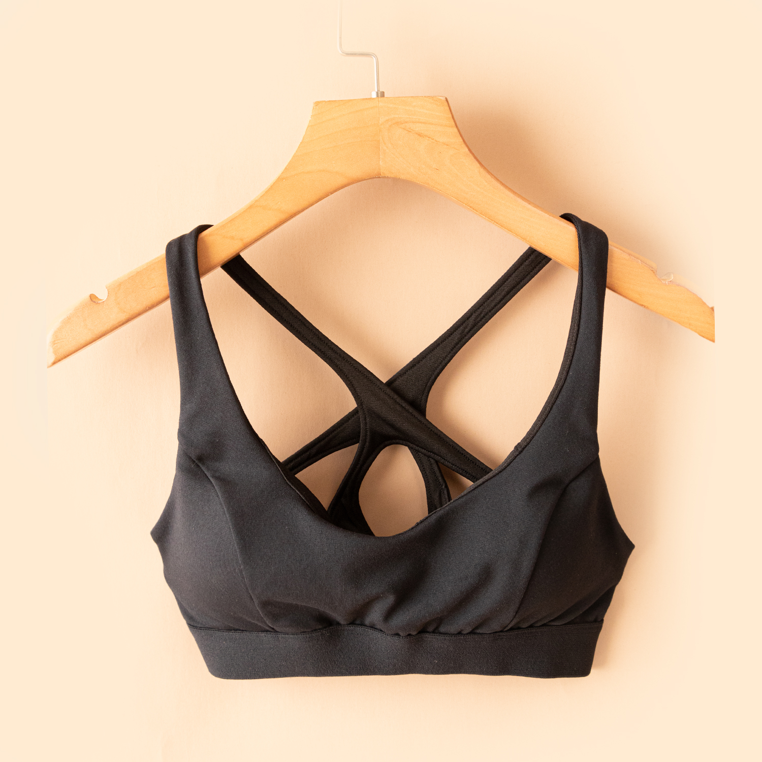 Картинка Топ спорт двойное перекрестие на спине от магазина LonnaMag