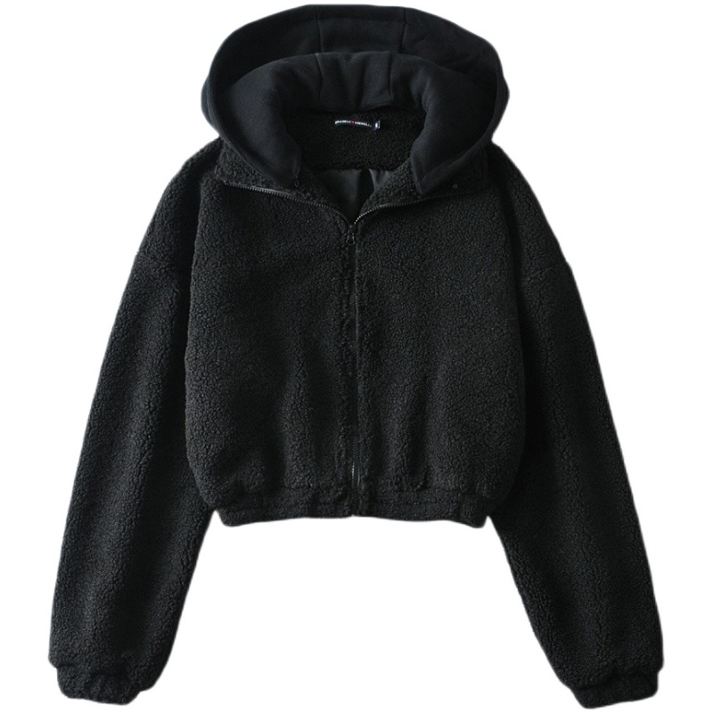 Картинка Бомбер укороченный плюшевый с капюшоном от магазина LonnaMag