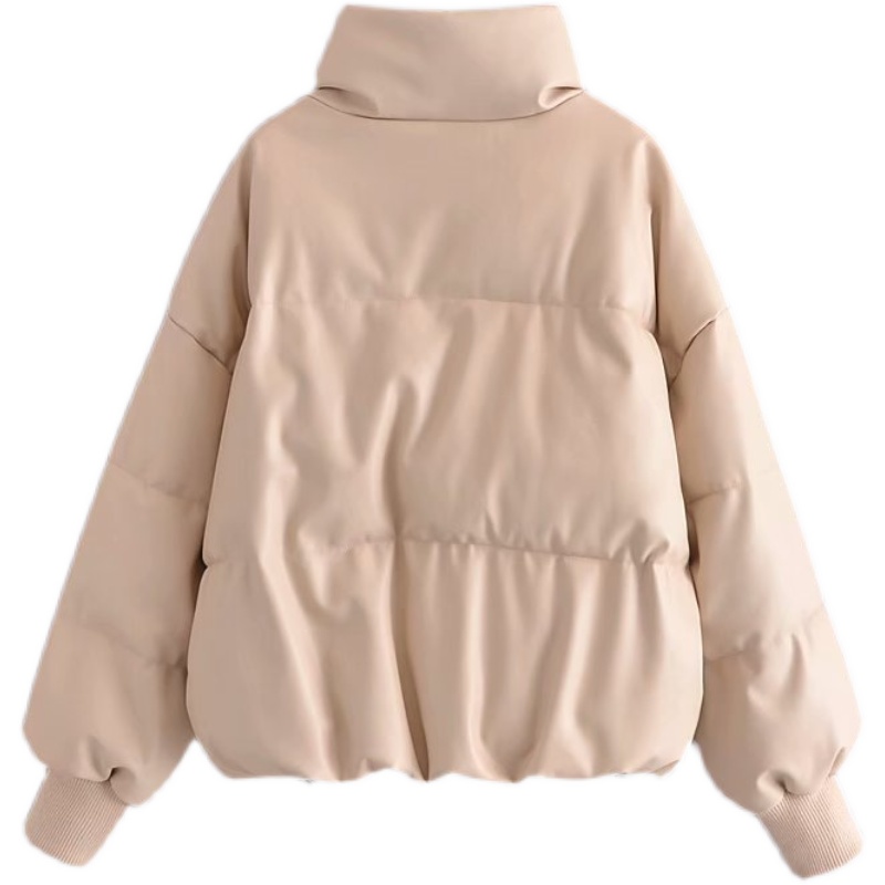 Картинка Куртка молочный оттенок высокий ворот эко кожа от магазина LonnaMag