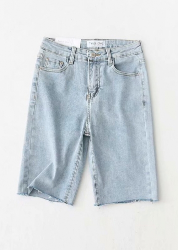 Картинка Джинсовые длинные шорты обрезан низ длина 50см от магазина LonnaMag