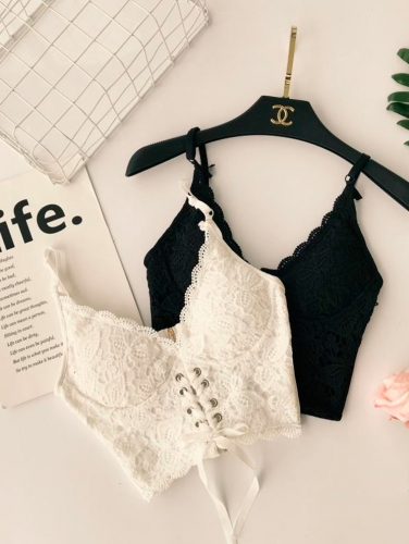 Картинка Топ лиф плотное кружево спереди шнуровка сзади молния от магазина LonnaMag