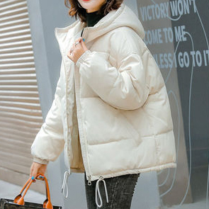 Картинка Пуховик короткий с капюшоном на молнии снизу утяжка  от магазина LonnaMag