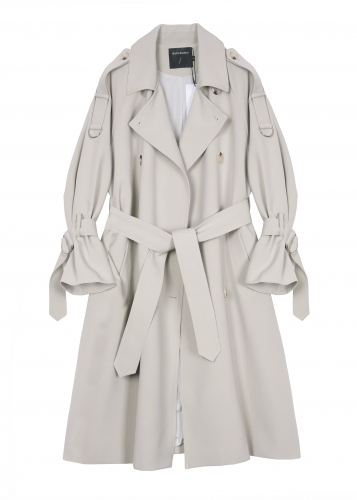 Картинка Свободный плащ с поясом кремового цвета от магазина LonnaMag