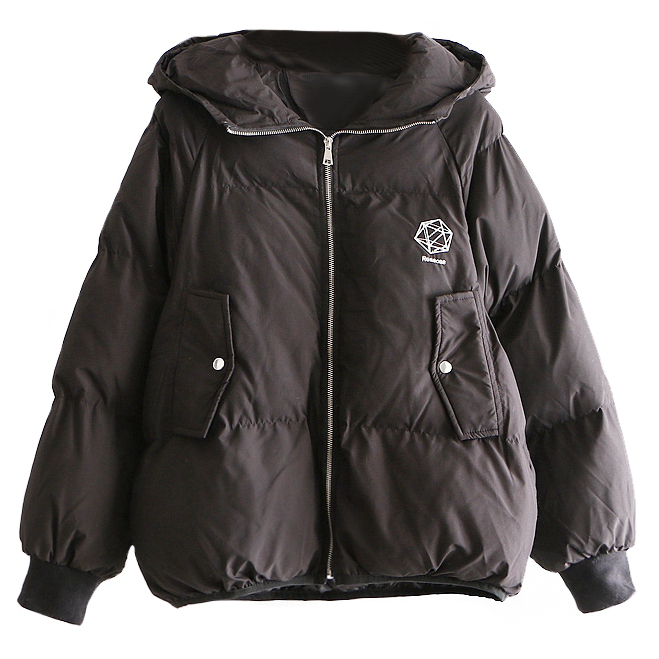 Картинка Куртка дутая пухлая красная вышивка фигура буквы от магазина LonnaMag