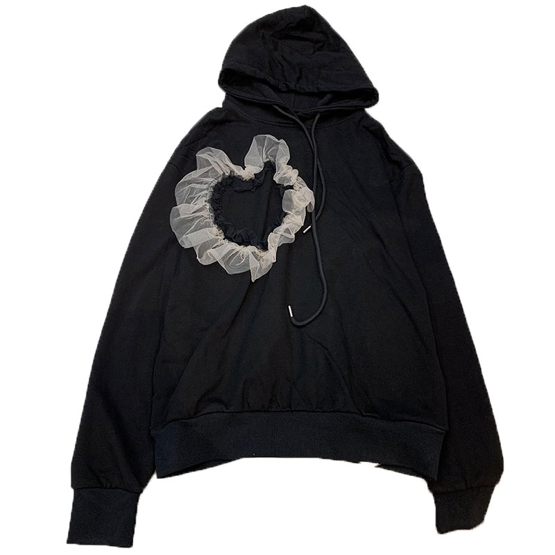 Картинка Толстовка длинная с капюшоном нашита сетка в виде сердца от магазина LonnaMag