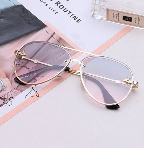 картинка Очки авиаторы мушки по бокам от магазина LonnaMag