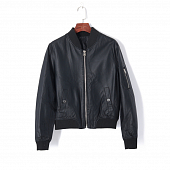 Картинка Бомбер экокожа молния на рукаве от магазина LonnaMag