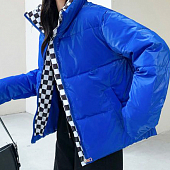 Картинка Пуховик короткий ворот стойка шахматная вставка блестящая ткань  от магазина LonnaMag