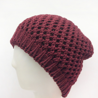 Длинная вязаная шапка дырчатая вязка 2 слоя