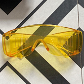 картинка Очки пластиковые цельные оправа и линзы защитные от магазина LonnaMag