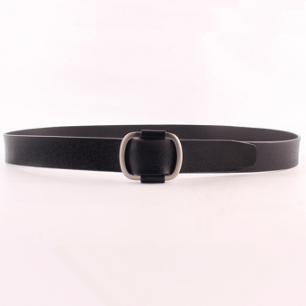 Ремень минималистичный с овальной пряжкой