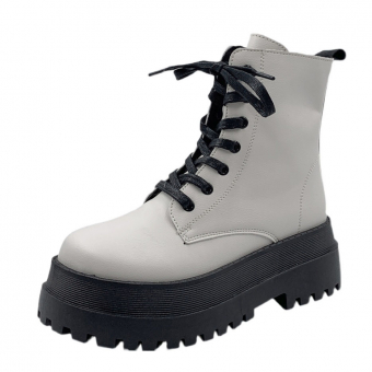 Ботинки мартинсы на толстой подошве черные шнурки