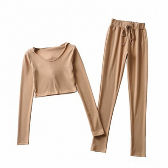 Комплект трикотаж в рубчик топ длинный рукав капюшон + лосины