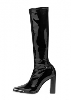 Лаковые сапоги на высоком прямом каблуке с квадратным носом