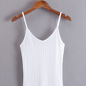 Картинка Майка хб стрейч рубчик тонкие лямки V вырез от магазина LonnaMag