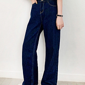 Картинка Джинсы прямые oversize miss sumey от магазина LonnaMag