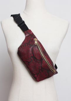 Поясная сумка-барсетка с золотой молнией змеиный принт