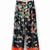 Картинка Штаны цветы красная окантовка от магазина LonnaMag