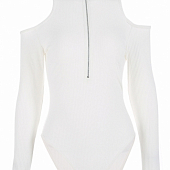 Картинка Боди с замком впереди и вырезами на плечах от магазина LonnaMag