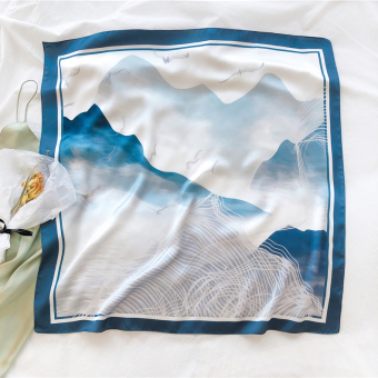 Шелковый платок с пейзажем 