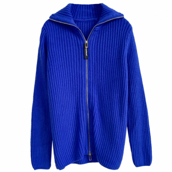 Кардиган длинный на молнии крупный рубчик черная нашивка с надписью