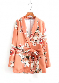 Пиджак бежевый с поясом красно-белые цветы