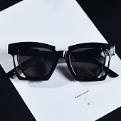 картинка Очки квадрат сверху оправа шире по бокам двойная с отверстием от магазина LonnaMag