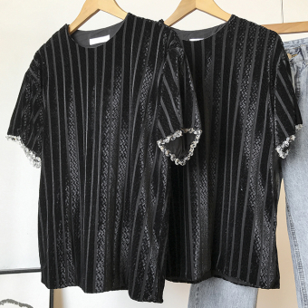 Футболка широкая бархат полосы стекляные бусины по краю рукава