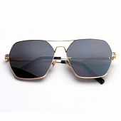 картинка Очки солнцезащитный в металлической оправе от магазина LonnaMag