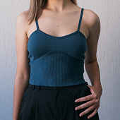 Картинка Топ трикотаж акцент под грудь снизу в рубчик от магазина LonnaMag