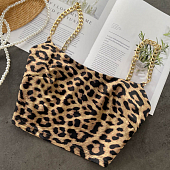 Картинка Топ лямки крупные золотые цепи принт лео от магазина LonnaMag