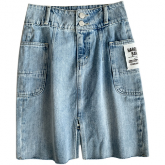 Юбка светлый джинс разрезы по середине большие карманы + нашивка надписи