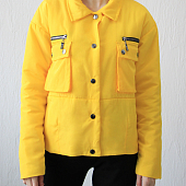 Картинка Куртка легкая 2 накладных кармана темные металл кнопки и молнии от магазина LonnaMag