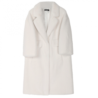 Шуба плюшевая клапаны на карманах