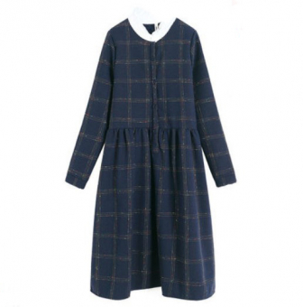 Платье школьное длинный рукав пуговицы белый воротник цветные строчки клетка