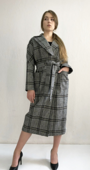 Пальто (Россия) серая клетка с бежевыми полосами