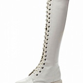 картинка Высокие лаковые сапоги из натуральной кожи на шнуровке от магазина LonnaMag