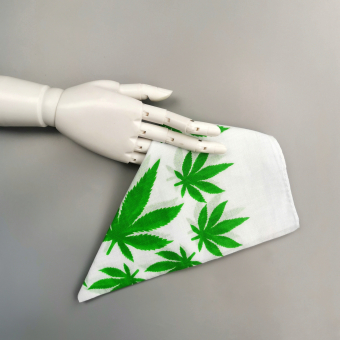 Бандана принт листья конопли