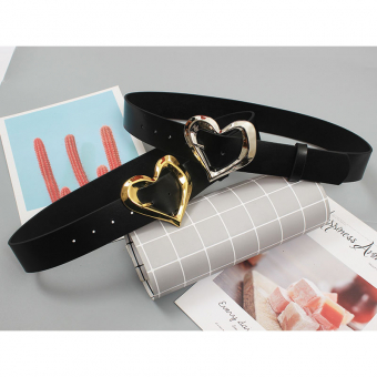 Ремень широкий черный бляшка сердце