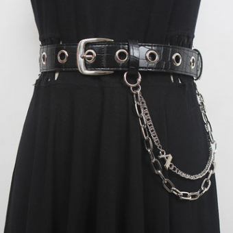 Ремень с цепью буква А крупные люверсы крокодил