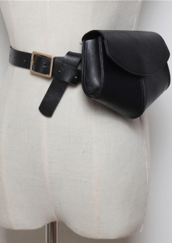 Сумка поясная в форме пятиугольника