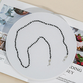 картинка Цепочка для очков черные бусины от магазина LonnaMag