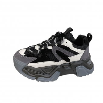 Кроссовки массивная подошва светоотражающие вставки серые шнурки