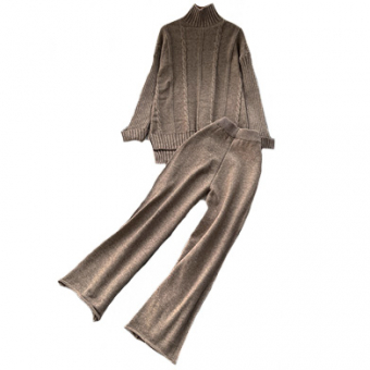 Комплект трикотаж свитер косы рукав рубчик + широкие штаны закручен низ