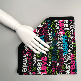 Бандана принт надписи граффити love dream sweet