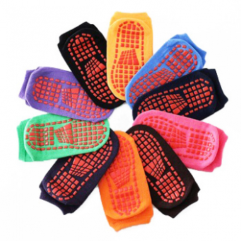 Носки короткие прорезиненная стопа