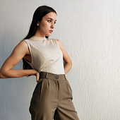 Картинка Топ закрытый под горло широкий рубчик от магазина LonnaMag