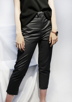Брюки зауженные со скрытой молнией
