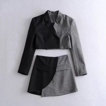 Костюм наполовину черно-серый пиджак укороченный + юбка мини